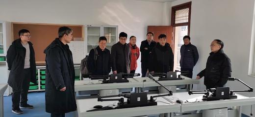 南京市对江北新区教育技术装备绩效考核现场会在一中泰山分校召开